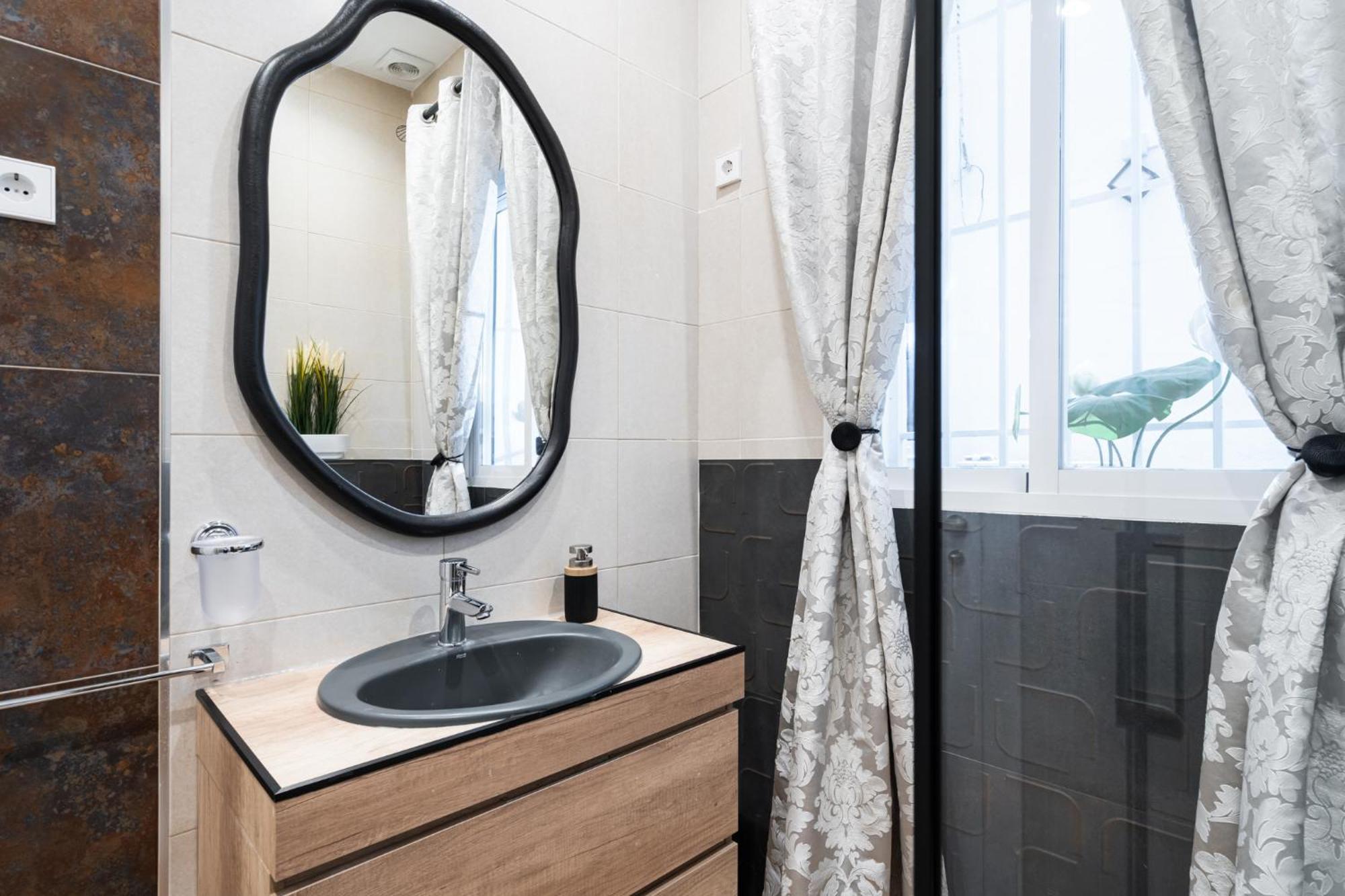 Apartament Deluxe Reina Sofia Atocha Comfy Madryt